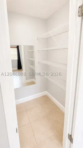 2986 S University Drive Davie FL 33328