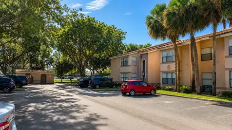 2986 S University Drive Davie FL 33328