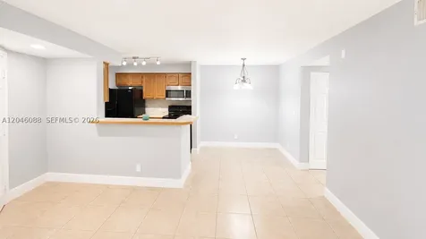 2986 S University Drive Davie FL 33328