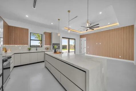 1049 Embers Parkway W Other City - In The State Of Florida FL 33993