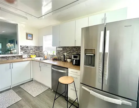 5980 NW 64th Avenue Tamarac FL 33319