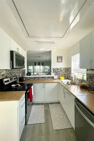 5980 NW 64th Avenue Tamarac FL 33319
