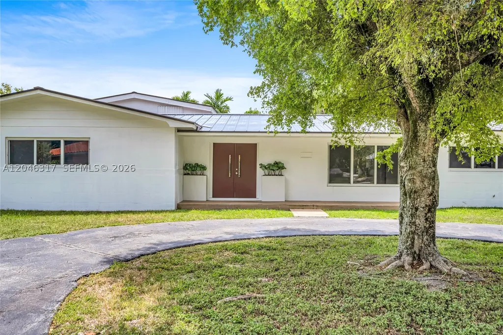 12525 SW 68th Court Pinecrest FL 33156