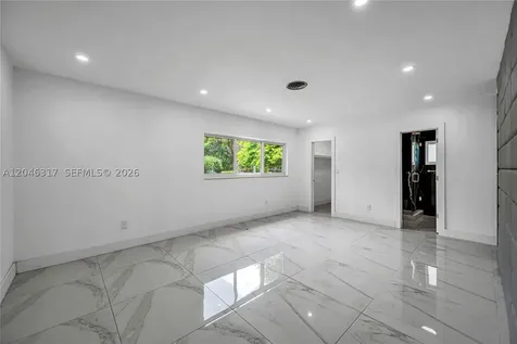 12525 SW 68th Court Pinecrest FL 33156