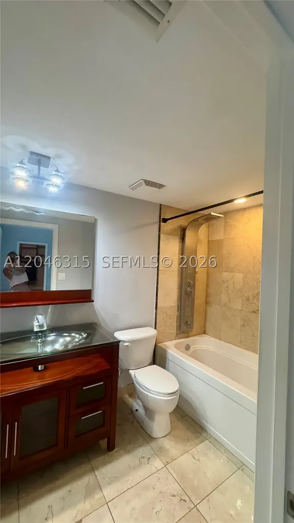100 N Federal Highway Fort Lauderdale FL 33301