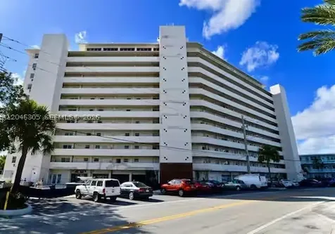 7904 West Drive North Bay Village FL 33141