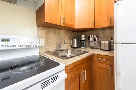 7904 West Drive North Bay Village FL 33141