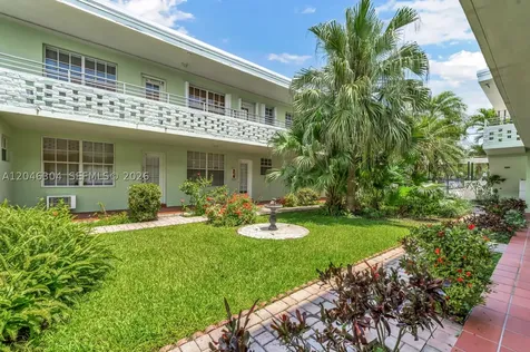 8550 Byron Avenue Miami Beach FL 33141