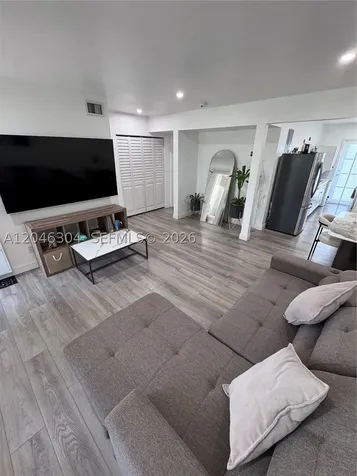 8550 Byron Avenue Miami Beach FL 33141