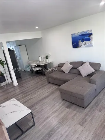 8550 Byron Avenue Miami Beach FL 33141
