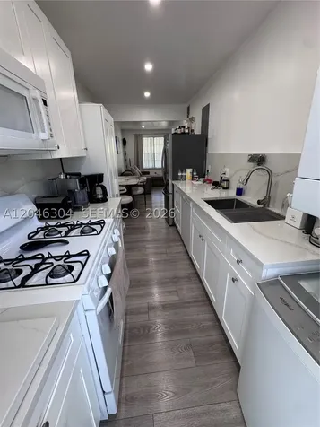 8550 Byron Avenue Miami Beach FL 33141