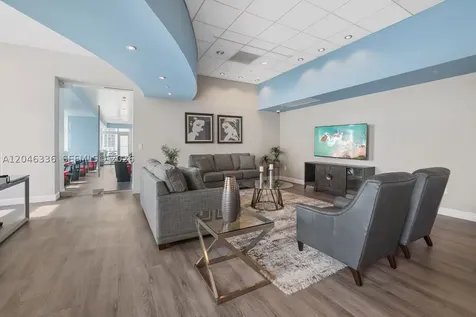 300 S Biscayne Boulevard Miami FL 33131