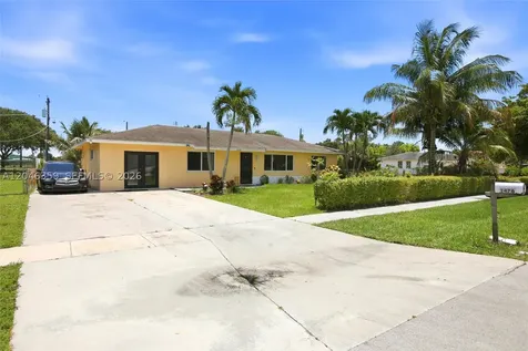 1476 N Mangonia Drive West Palm Beach FL 33401