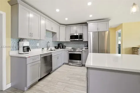 1476 N Mangonia Drive West Palm Beach FL 33401