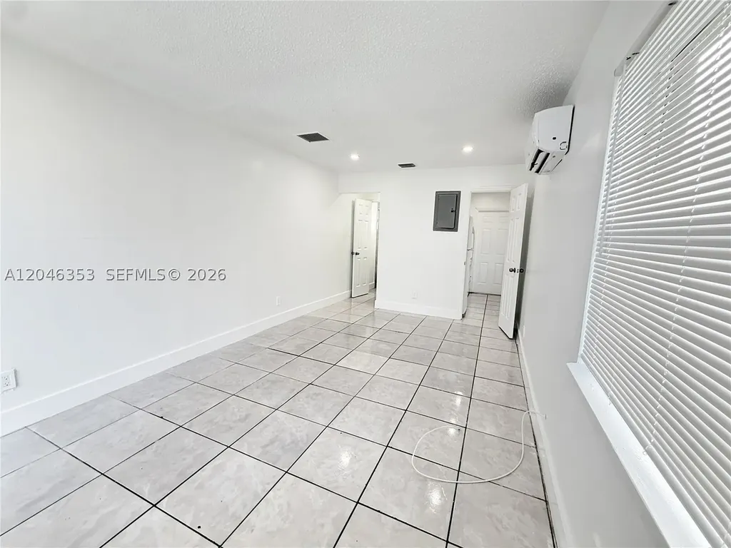 2780 NW 14th Court Fort Lauderdale FL 33311