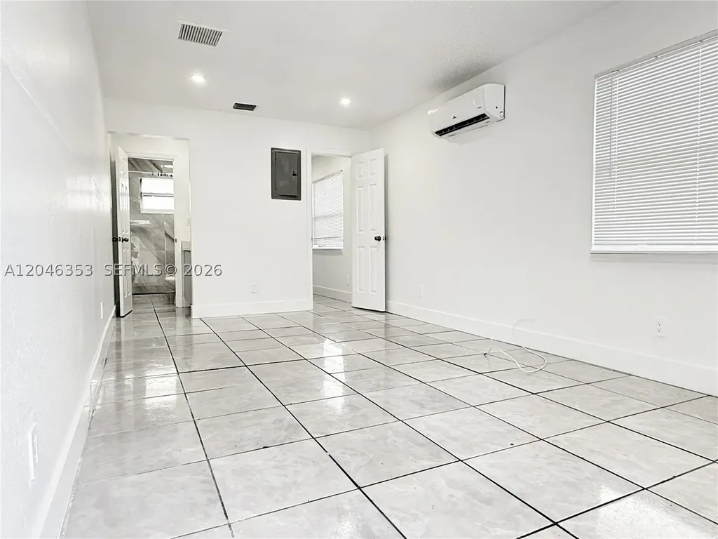 2780 NW 14th Court Fort Lauderdale FL 33311