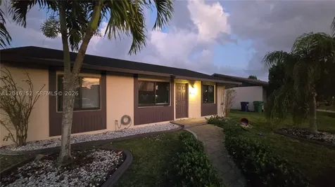 4737 SW 135th Place Miami FL 33175