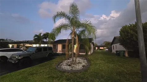 4737 SW 135th Place Miami FL 33175