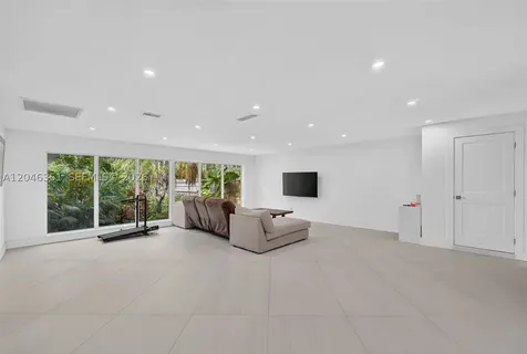 15200 SW 81st Avenue Palmetto Bay FL 33157