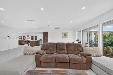 15200 SW 81st Avenue Palmetto Bay FL 33157