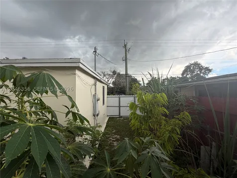 1512 N 58th Avenue Hollywood FL 33021
