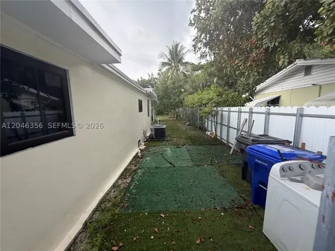 1512 N 58th Avenue Hollywood FL 33021
