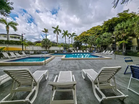 8290 Lake Drive Doral FL 33166