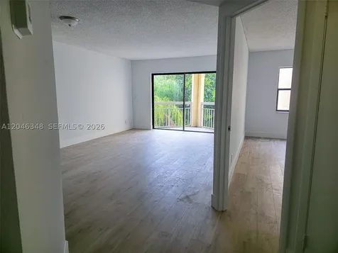 8290 Lake Drive Doral FL 33166