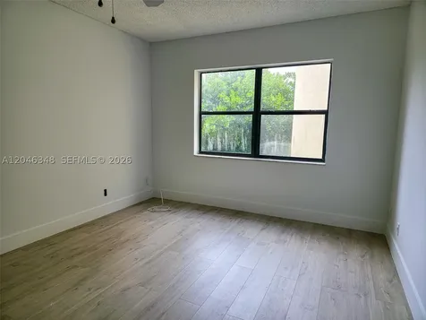 8290 Lake Drive Doral FL 33166