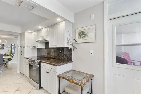 18031 Biscayne Boulevard Aventura FL 33160