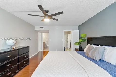 18031 Biscayne Boulevard Aventura FL 33160