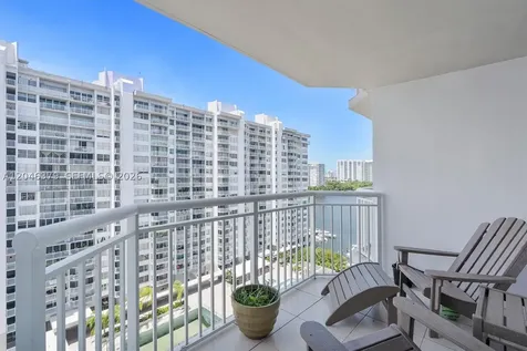 18031 Biscayne Boulevard Aventura FL 33160