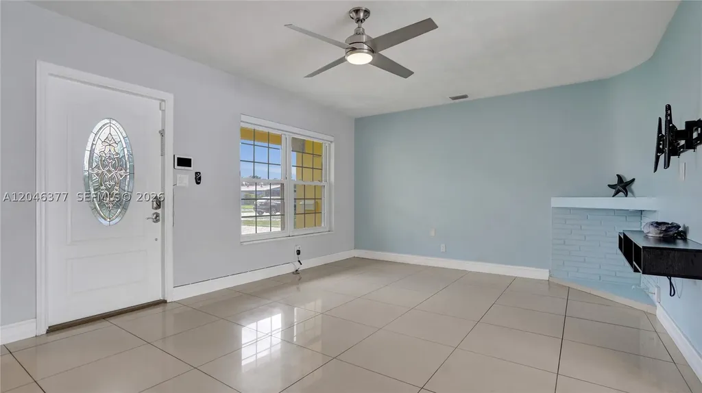 6431 S Coolidge Street Hollywood FL 33024