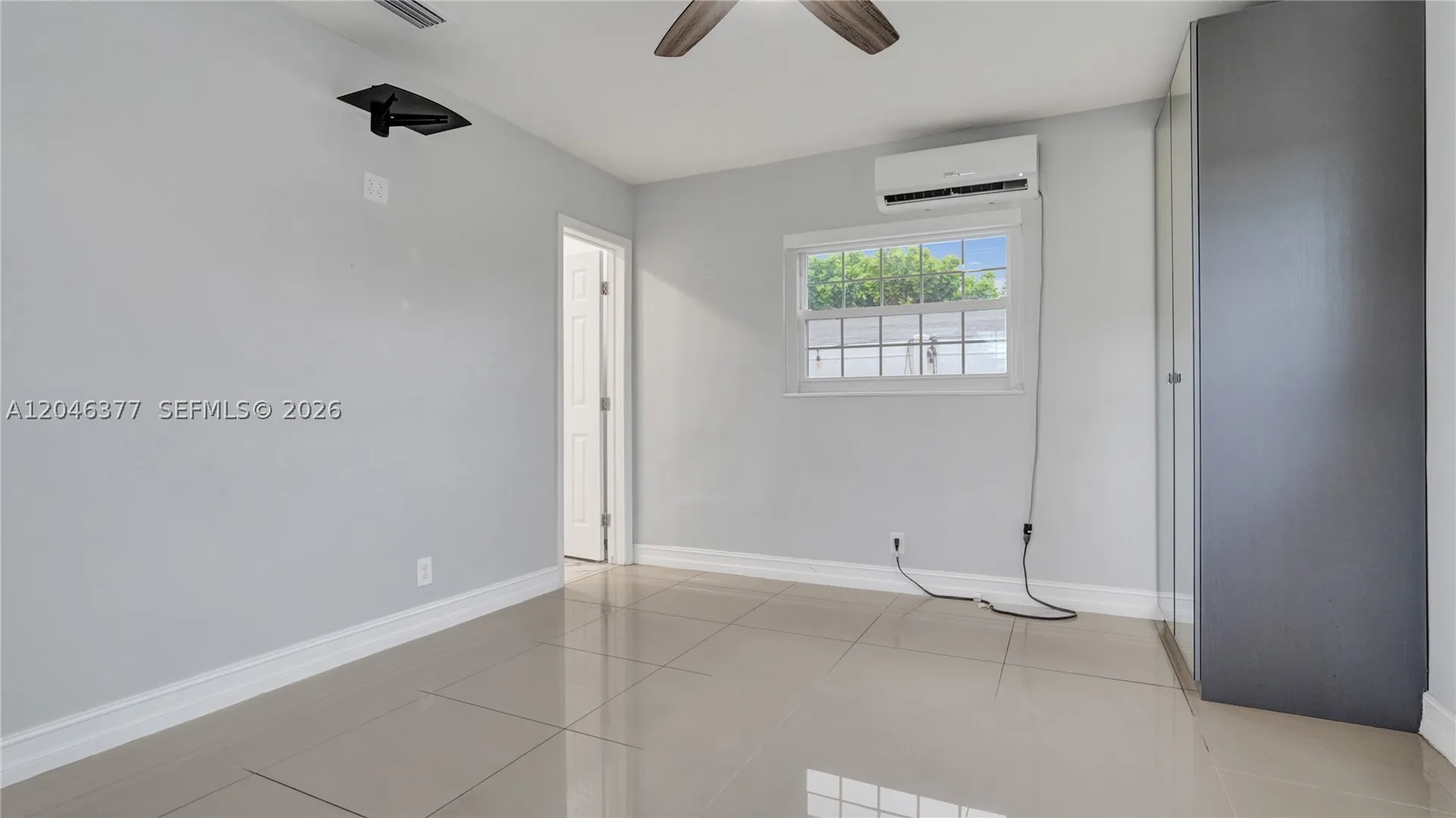 6431 S Coolidge Street Hollywood FL 33024