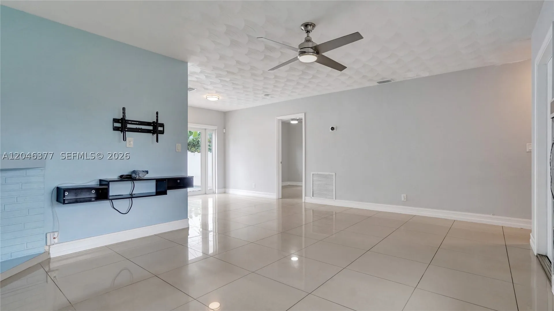 6431 S Coolidge Street Hollywood FL 33024