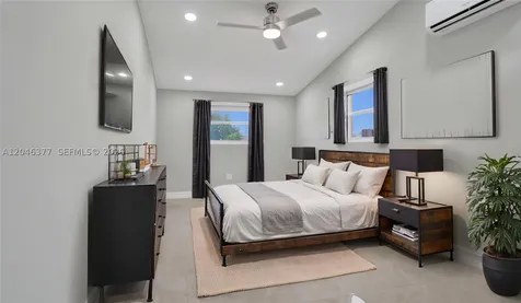 6431 S Coolidge Street Hollywood FL 33024