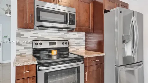 6431 S Coolidge Street Hollywood FL 33024