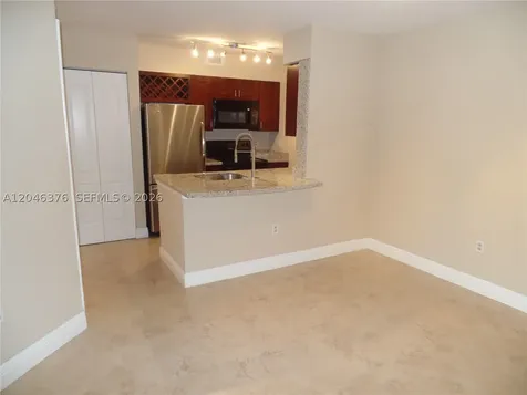 2811 N Oakland Forest Drive Oakland Park FL 33309