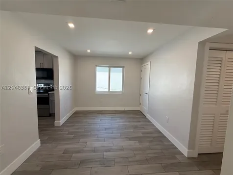 12TH Street SE 12th Street Hialeah FL 33010