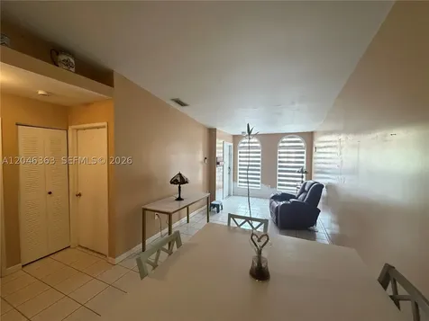 6718 NW 166th Terrace Miami Lakes FL 33014