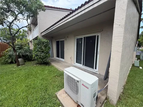 6718 NW 166th Terrace Miami Lakes FL 33014