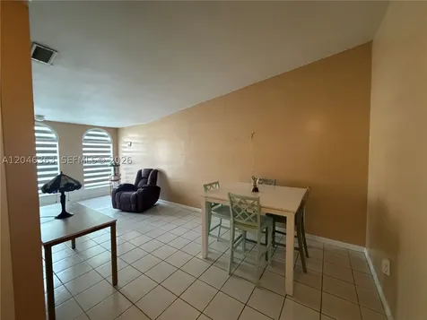 6718 NW 166th Terrace Miami Lakes FL 33014