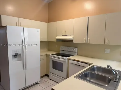 6718 NW 166th Terrace Miami Lakes FL 33014