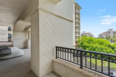 7042 Fisher Island Drive Miami Beach FL 33109