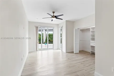 1252 NW 39th Street Miami FL 33142