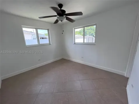 Hollywood FL 33024