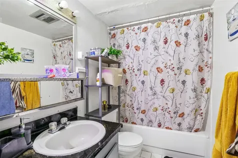 15225 NE 6th Avenue Miami FL 33162