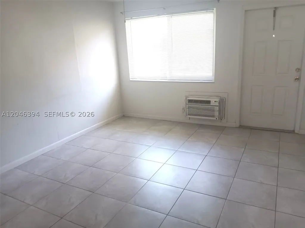 2334 Grant Street Hollywood FL 33020
