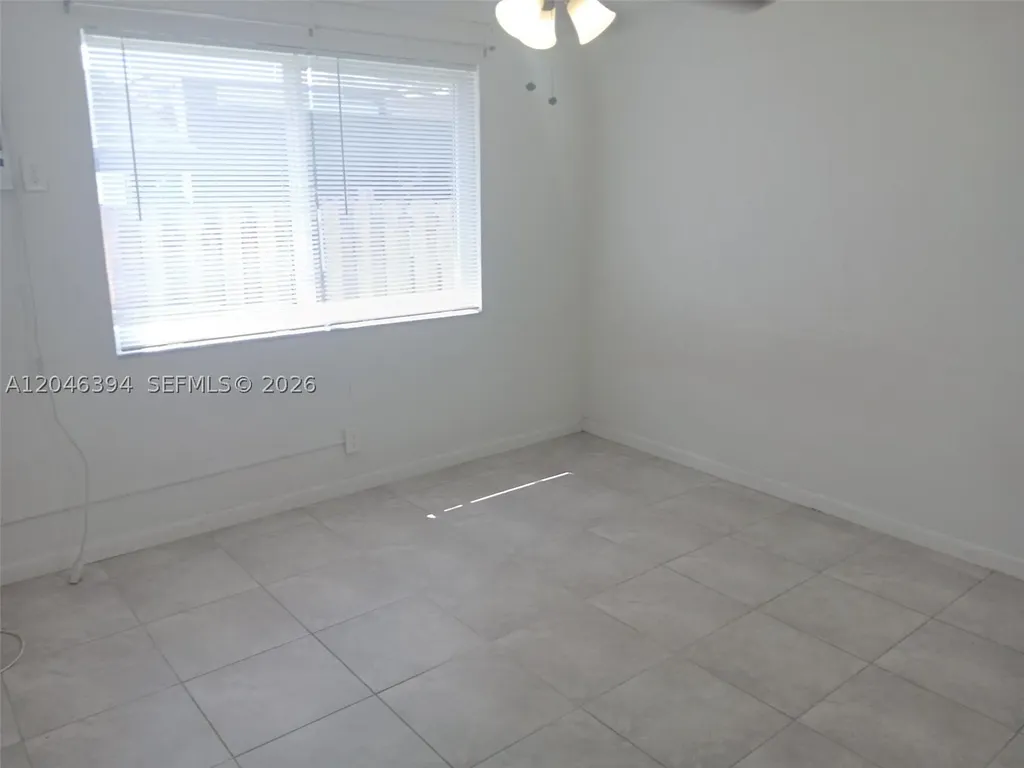2334 Grant Street Hollywood FL 33020