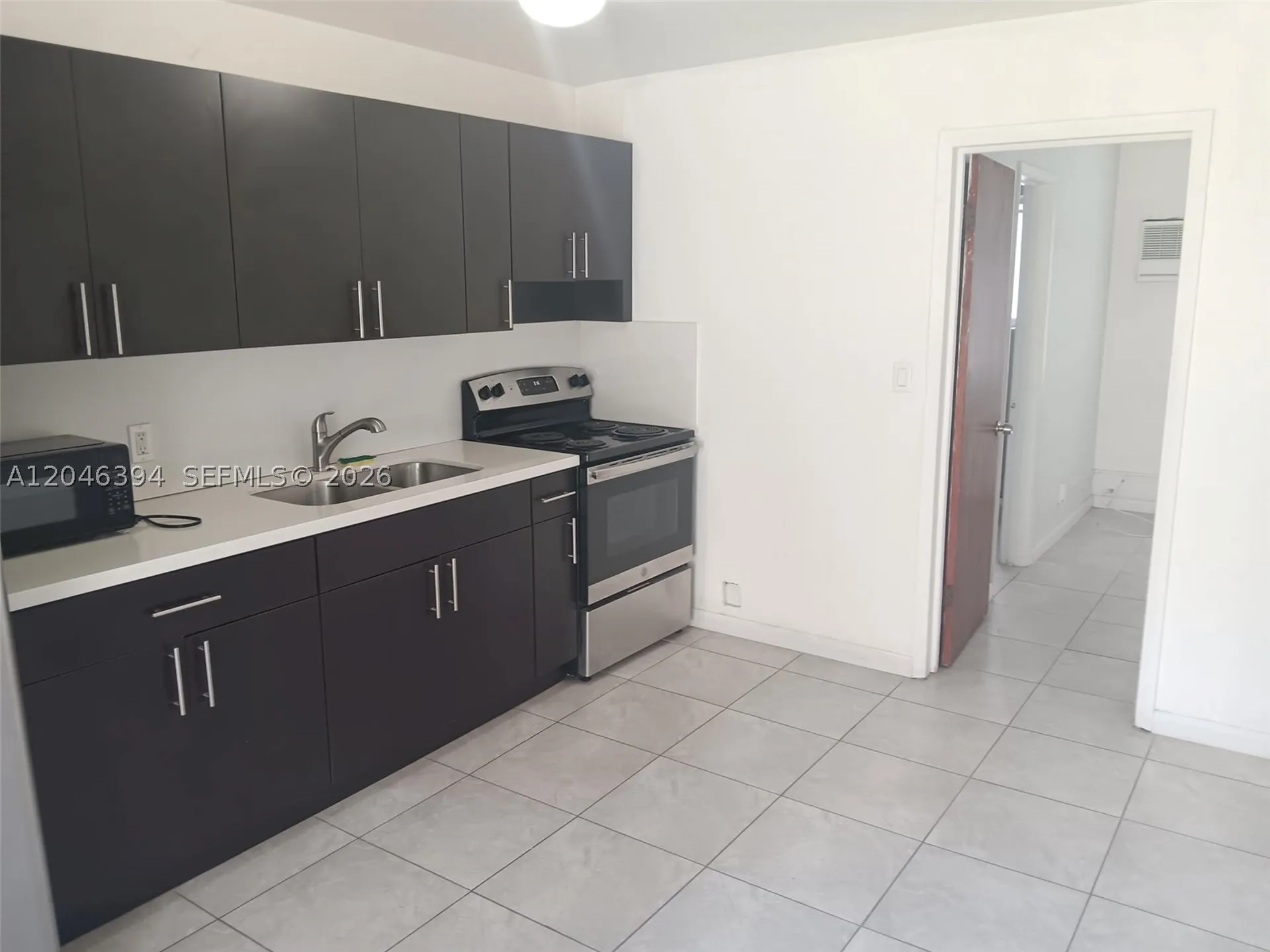 2334 Grant Street Hollywood FL 33020